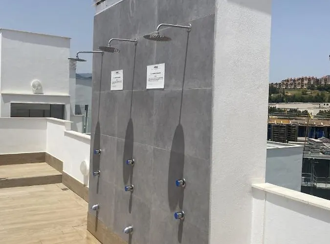 Residencia Jardin Del Rio 마르베야